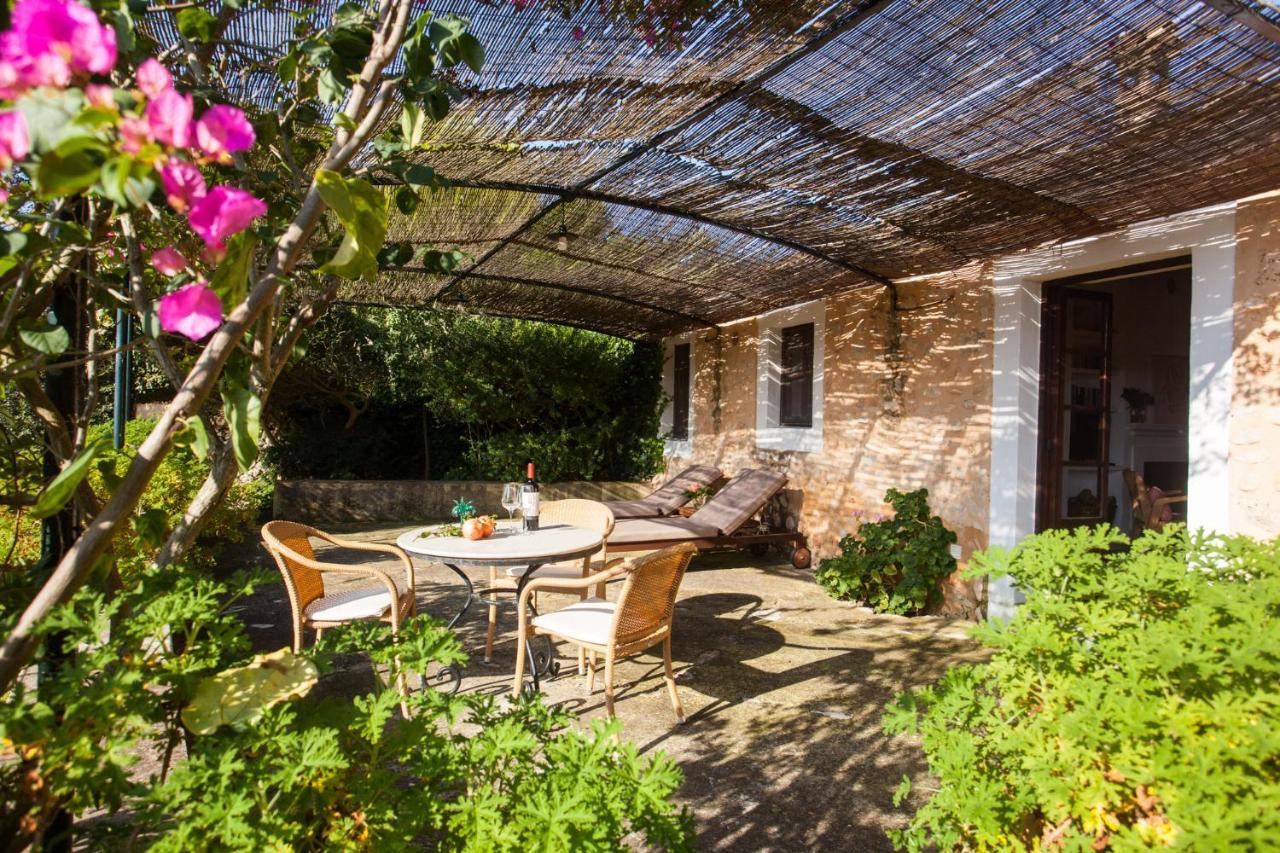 Casa de Campo Oliver Moragues Grandhouse & Vineyard *